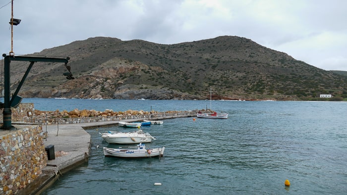 Port rybacki Gallissas wyspa Syros