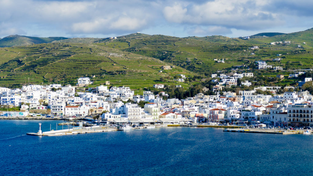 Port jachtowy w Tinos