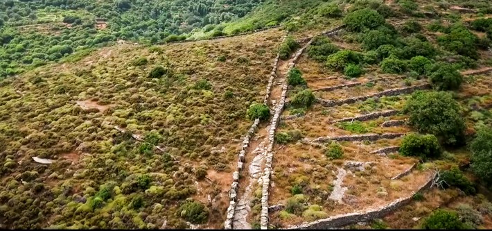 Andros jedna z tras pieszych na wyspie