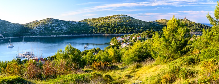 panorama Skrivena Luka na Lastovie