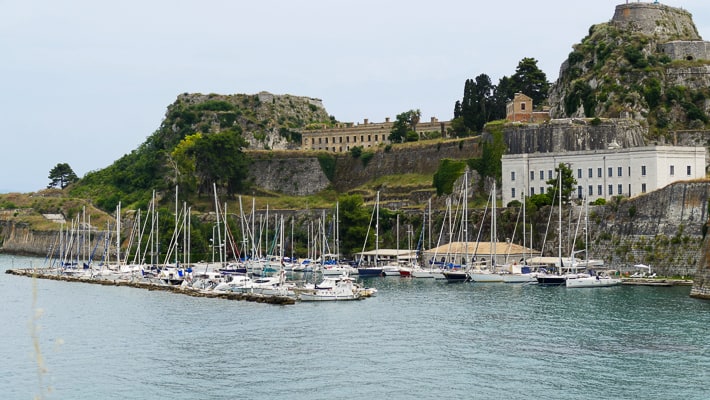Mandraki port Korfu