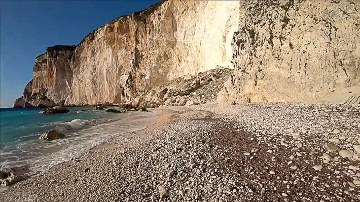 Plaża Ermitis na wyspie Paxi