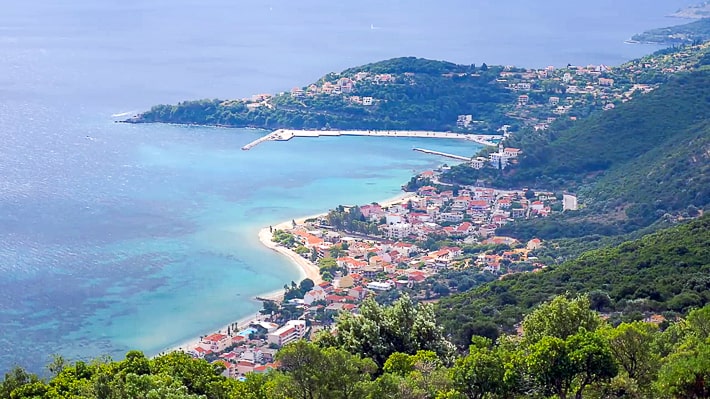 Port Poros z góry