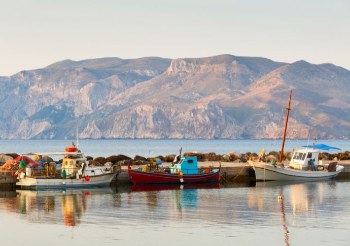 Skyros Molos łódki rybaczkie