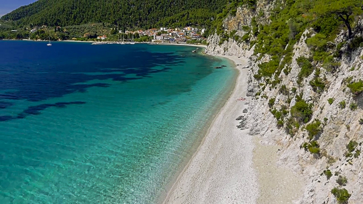 Widok na plażę Hovolo z góry