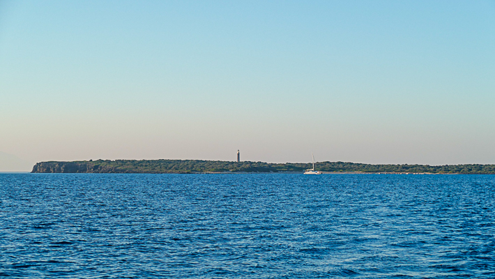 wyspa Psathoura widok z morza