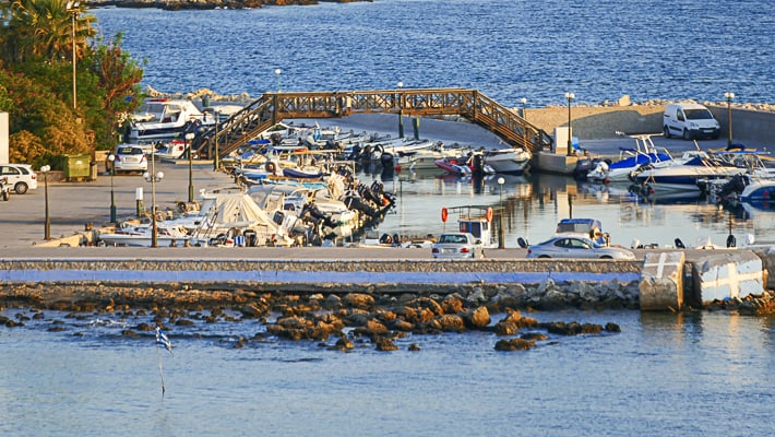 widok na port faliraki na Rodos