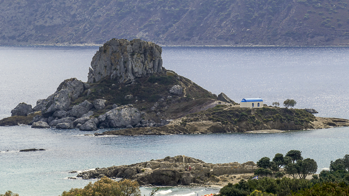 wysepka Kastri poniżej bazylika Agios Stefanos