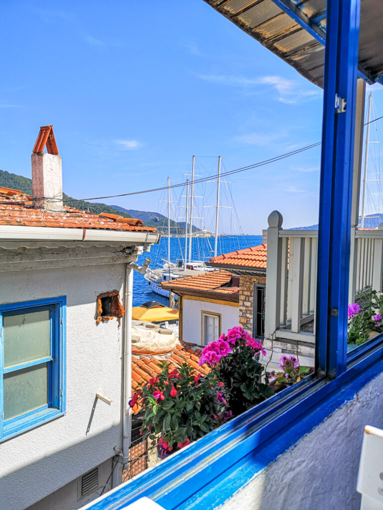 widok z okna Marmaris restauracja Ney