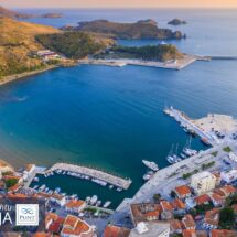 widok z góry na port Myrina wyspa Limnos