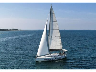 Bavaria 35 Match - zdjęcie