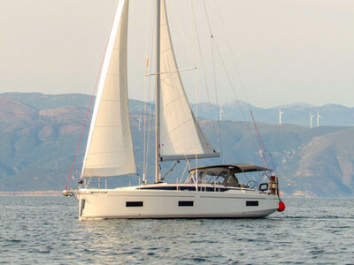 Bavaria C42 Karpouzi - zdjęcie