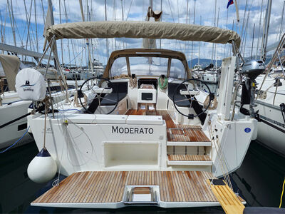 Dufour 430 GL Moderato - zdjęcie