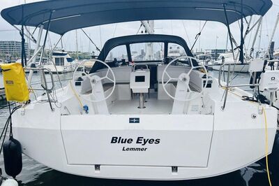 Bavaria C42 Blue Eyes - zdjęcie