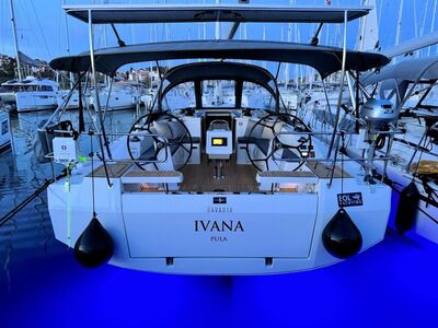Bavaria C42 Ivana - zdjęcie