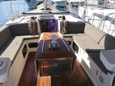 Dufour 520 GL - zdjęcie