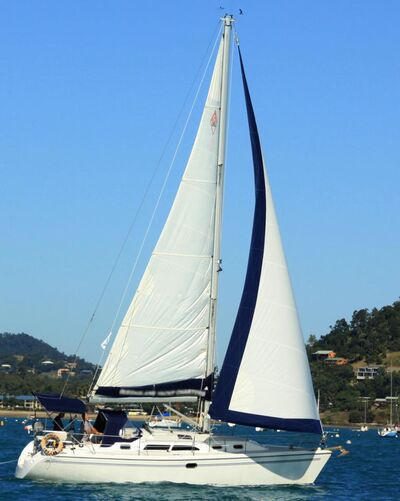 Catalina 350 - zdjęcie