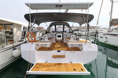 Bavaria C38 Freewise - zdjęcie