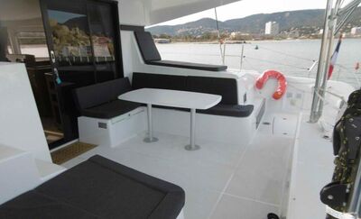 Lagoon 42 ECONOMY - zdjęcie
