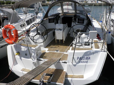 Sun Odyssey 379 Paloma - zdjęcie