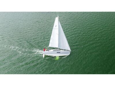 Oceanis 30.1 Agavi - zdjęcie