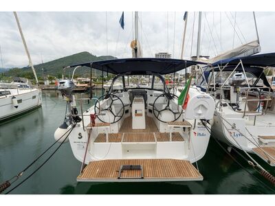 Oceanis 34.1 Pluto - zdjęcie