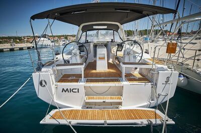 Oceanis 38.1 Mici - zdjęcie