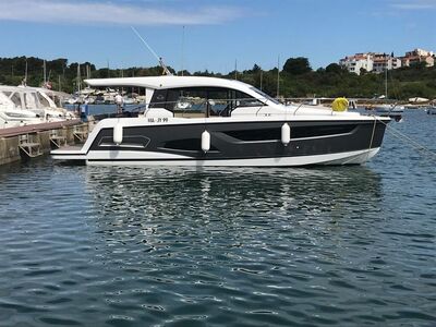 Sealine C390 Ecstasea - zdjęcie