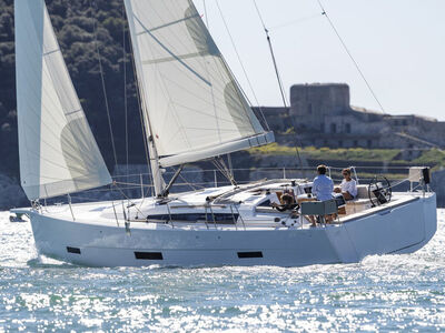 Dufour 430 GL Alma Libre X - zdjęcie