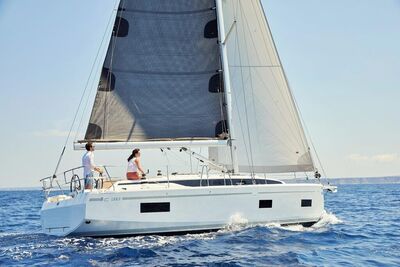 Bavaria C38 - zdjęcie